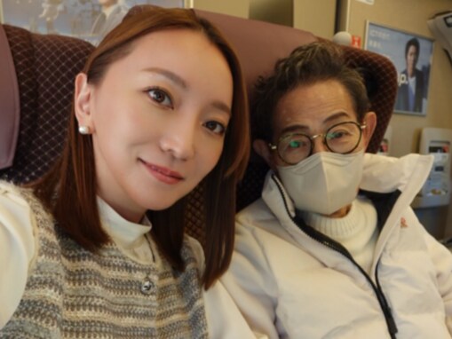 加藤綾菜、体調不良で出演辞退の夫・加藤茶との最新ショット公開「元気で安心」「無理はしないように」