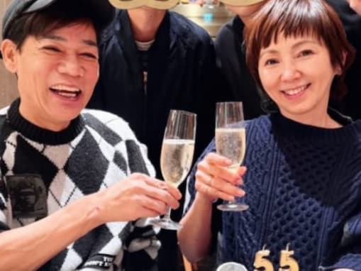 名倉潤、妻・渡辺満里奈の55歳誕生日を祝う「これからは子供達も大きくなったし健康で穏やかに過ごそうね」