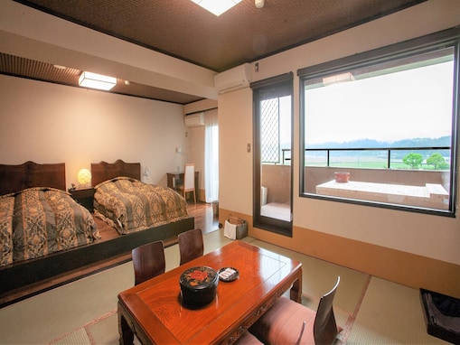 【楽天トラベル売れ筋1位】「山鹿温泉 熊本旬彩の宿ゆとりろ山鹿」は歴史と風情の灯籠街に佇む和モダン宿【11月23日】