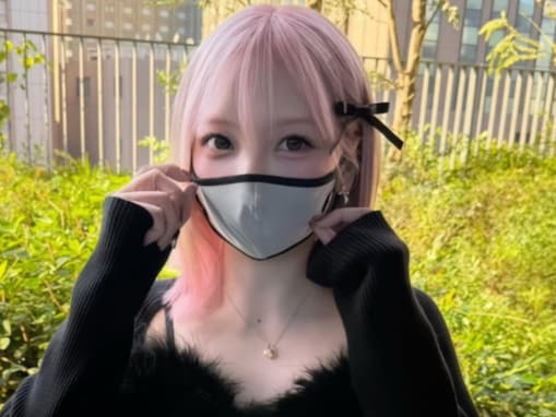 「韓国アイドルにいそ」ざわちん、美脚際立つ最新ショットに「実物大のフィギュアみたい」「めっちゃやばい」反響