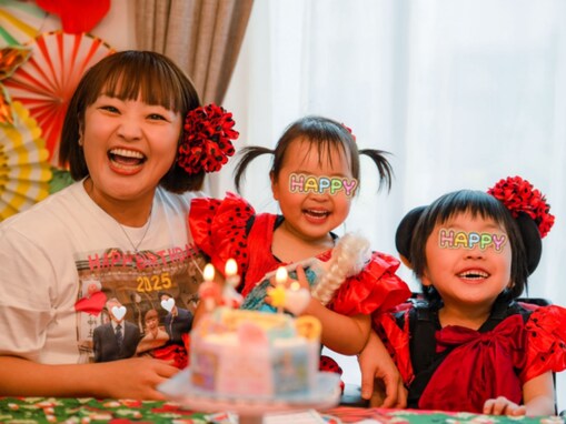 「かなこちゃんにそっくりー！」柳原可奈子、娘たちの誕生日を祝福！「どんどんお姉さんになっていく」