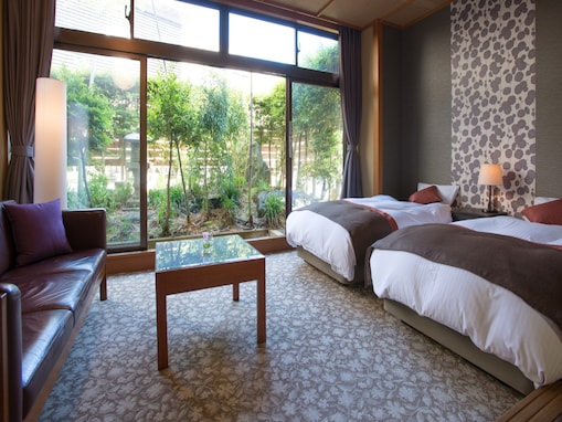 【楽天トラベル ブラックフライデー】「氷見温泉郷 くつろぎの宿 うみあかり」が今だけ特別価格に！ 2つの源泉＆岩風呂で湯めぐりリラックス【11月25日】