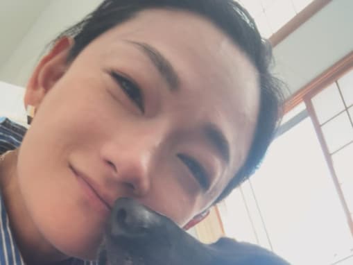 「ベルが旅立ちました」冨永愛、愛犬の死を報告。「忘れられません」「世界一幸せだったね」