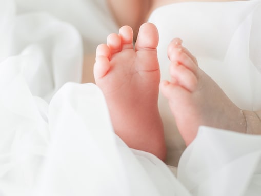 「あのお金、貯めておけば……」と後悔する前に。先輩ママが痛感した、0歳児育児の「ちりつも」浪費リスト