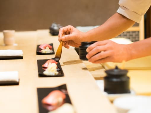 旅先で食べたい「東京都のご当地グルメ」ランキング！ 2位「江戸前寿司」、1位は？ 【2025年調査】