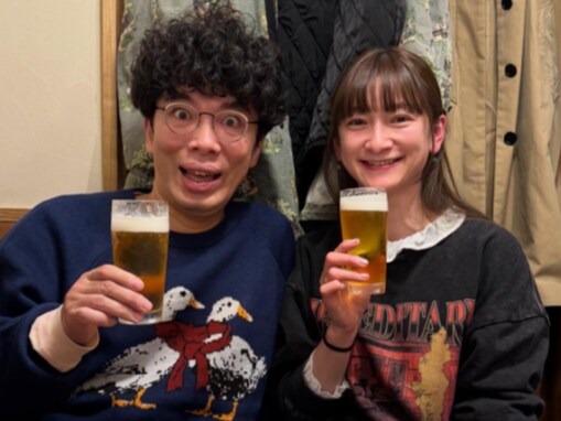 「奥様が可愛すぎて」52歳誕生日の片桐仁、美人妻との夫婦ショット公開！ 「素敵なご家族だなー」