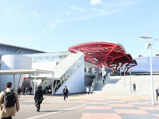 紙のきっぷは消滅するか。最新技術展で見えた「タッチしない改札」とSuicaの進化