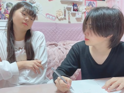 「顔整いすぎだろ」83万人超えYouTuber、息子＆娘のツーショットに反響！ 「ええ兄妹関係で愛おしい」