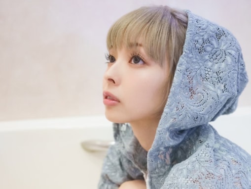 「漫画ばりの長さ」最上もが、長過ぎる自まつ毛を披露！ 「どうやったらそんなに長くなるの？！」