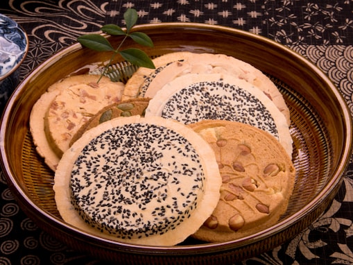 職場で配りたい「岩手県のお土産」ランキング！ 2位「南部せんべい」を抑えた1位は？ 【2025年調査】