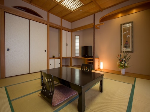 【楽天トラベル売れ筋1位】「嬉野温泉 ホテル華翠苑」は嬉野の名湯を堪能する癒しの宿【12月1日】