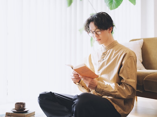 「今の貯金で足りるのか……」34歳男性、年収430万円。両親との実家暮らしで不安に感じていることとは