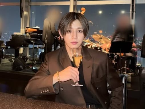 「リアル御曹司みたい」山田涼介、整い過ぎている横顔を披露「なんやこのイケメン」「横顔綺麗すぎん？」