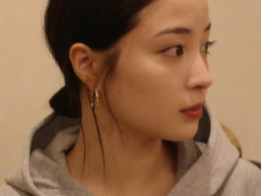 「最近のオキニ」広瀬すず、ヴィトンのパーカー姿を披露「こういう写真あげてくれるの本当にうれしい」