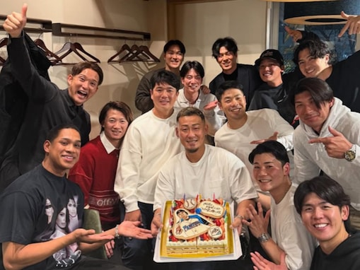 「エモすぎて涙」中田翔、日ハムメンバーのお疲れ様会に感謝！ 「最高のメンバー」「青春」