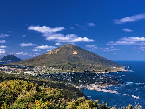 東京都で「外国人観光客におすすめしたい温泉地」ランキング！ 2位「八丈島温泉」、1位は？ 【2025年調査】