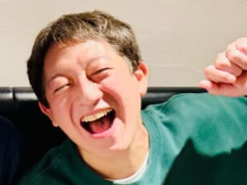 「めっちゃ仲良しで楽しそう」サバンナ高橋、意外な同級生とのスリーショット！ 「みんなかわいい」