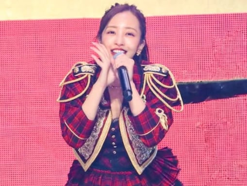 板野友美、AKB48の20周年でアイドルに戻る！ ダイエットも「肌ツヤやばい」「現役ともちんそのまま再現されてて」