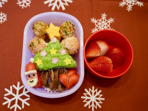「ツリーがすごい」柳原可奈子、脳性まひの長女＆次女へのクリスマス弁当を公開！ 「可愛くて食べれない」