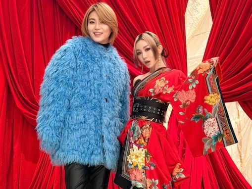 「スタイル抜群」氷川きよし、倖田來未との美脚ツーショットを公開！ 「日本を代表するアーティスト」