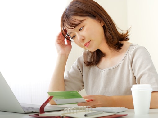 「常に借金を抱え…」41歳女性、年収100万円。音大進学でアルバイトしながら奨学金を返済した苦労を語る