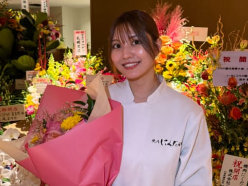 「焼肉屋で働いておりました」元テラハメンバー、制服姿の報告投稿に「接客を是非受けてみたい笑」の声！