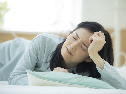 「一人暮らしが厳しい」41歳女性、派遣社員で年収350万円。親との実家暮らしで不満を吐露