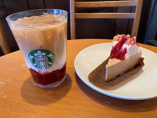 【スタバ新作】優しい甘さの新作「ジョイフルメドレー 苺 ミルク ティー」はランチとの相性も抜群