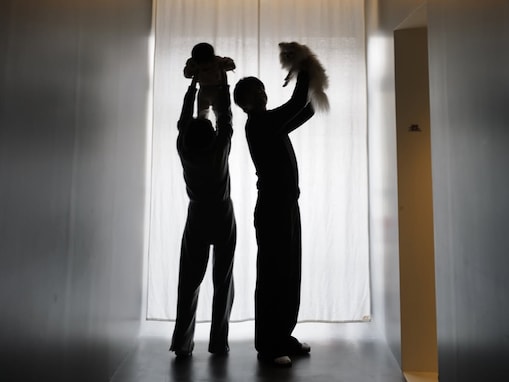 「むすめたちがかわいすぎる」黄皓、娘＆妻＆愛犬と旅行へ！ “美術館みたいな”宿を堪能する姿を披露