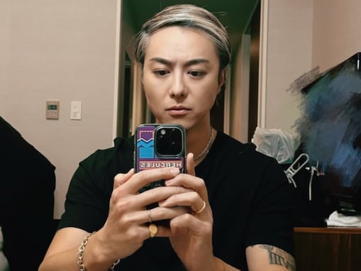 「何が起きたのかと」TAKAHIRO、タトゥー見せ“九一分け”ヘアに驚きの声「感情追いつかない」「ムロに見えた」