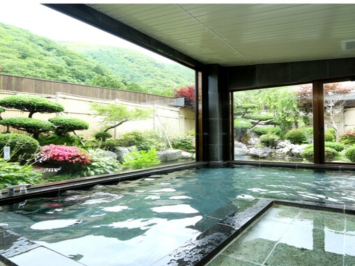 【楽天トラベルセール】「精進湖 富士山眺望の宿 精進マウントホテル」が今だけ特別価格に！ 全館からの富士山景色と素朴で滋味ある料理【1月2日】