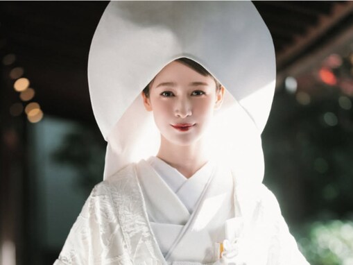 「イケメンで素敵な夫婦」藤井サチ、一般人夫を初顔出し！ 結婚式ショットに「美男美女」「旦那様も優しそう」