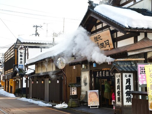 老後に行きたいと思う「新潟県の温泉地」ランキング！2位「月岡温泉」を抑えた1位は？【2025年調査】