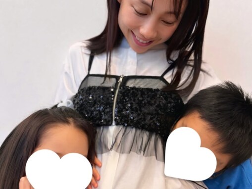 「いつのまに3児の母！」妊娠中の鈴木あきえ、親子ショット公開「尊すぎて…」「幸せ溢れる親子の写真」
