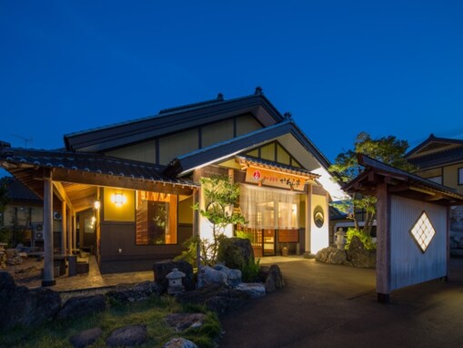 【楽天トラベルセール】「神の宮温泉 かわら亭」が特別価格で登場中