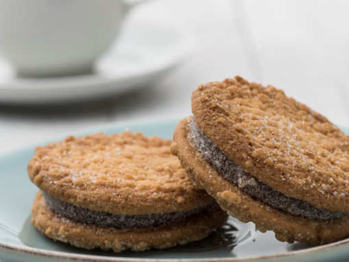 職場で配りたい「長崎県のお土産」ランキング！ 2位「ぽると」を抑えた1位は？ 【2025年調査】