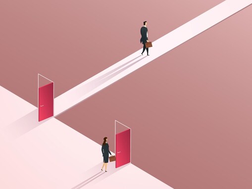 「女子枠」は本当にズルいのか。粗品発言から読み解く、『M-1』と最難関入試に潜む“見えないルール”