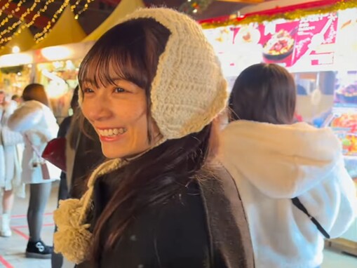 「旦那か？？？」電撃結婚発表の元人気アイドル、16歳上夫が撮影？ のクリスマス動画に反響「お綺麗」