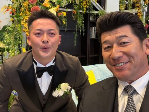 「奥様美人！」三浦大輔、牧秀悟夫婦とのスリーショット披露に「キレッキレ！」「最高すぎ！！」の声