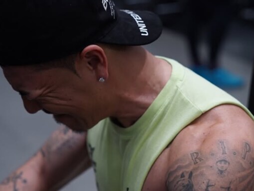 「マジでアスリートですね」AK-69、“過去最高のコンディションを創る”過酷な筋トレ姿に絶賛の声「かっこいい」