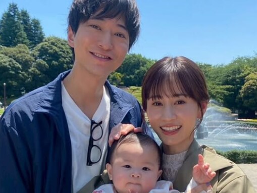 前田敦子、赤ちゃんを抱く“家族”ショット公開！ 「赤ちゃんよりかわいいとは、なにごと。どゆこと」