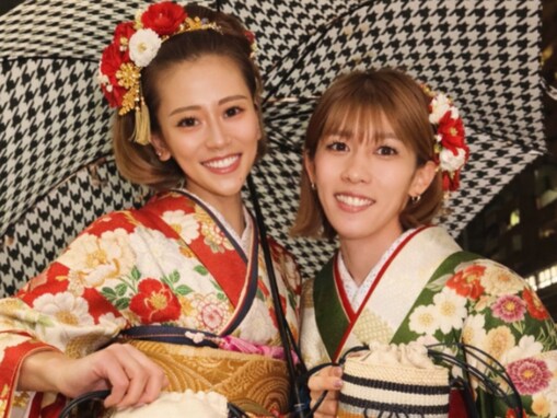 「指が6本のような…」吉田沙保里、美女との着物ショットを披露も意外な反響「手の指6本になってますか？」