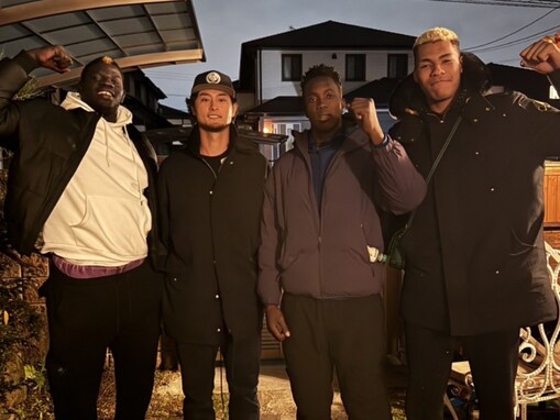 「ダルが低身長に見える」ダルビッシュ有、格闘家との集合ショットに反響「皆さんデカい」「ダルちっさ」