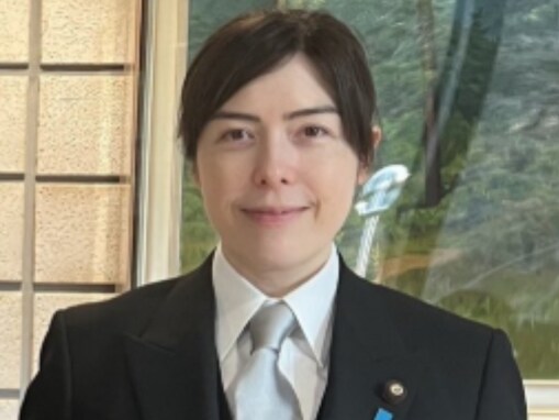 「宝ジェンヌがいた様な？」小野田紀美大臣、モーニング姿に反響！ 「凛々しい！」「麗しいの一言」