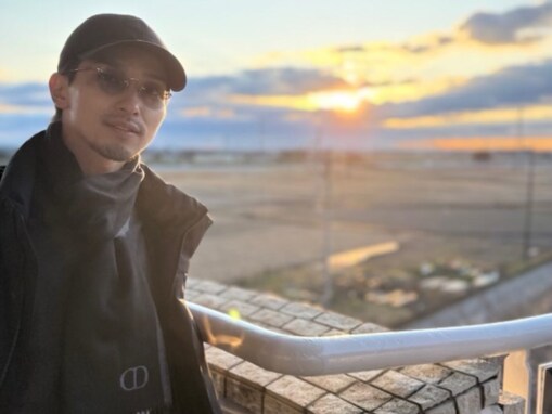 「久々キラくん」横浜流星、愛犬と初詣へ！ プライベートショットに「わんちゃんかわいい」の声