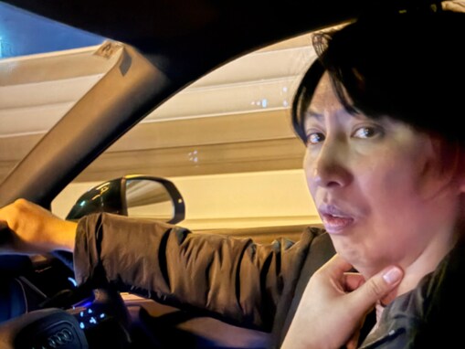 「こんな顔だったっけ」見取り図リリー撮影のニューヨーク屋敷が話題に！ 「顔どないなってますのん」