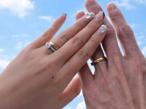 バドミントン桃田賢斗、結婚を発表。ダイヤ光る妻との指輪公開「本当にしんどいことが沢山ありました」