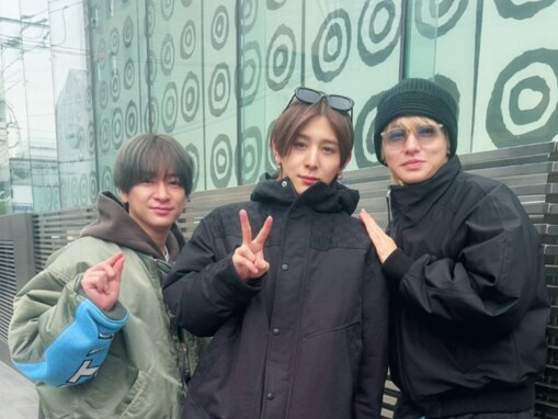 「幸せが溢れてる写真」山田涼介、メンバーとの韓国オフショットに「需要しかない」「尊すぎる3人」の声