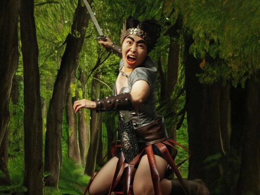 「まさに実写版ゼルダの伝説」イモトアヤコ、“自分らしい40代を体現”した姿に絶賛の声「珍獣に…！」