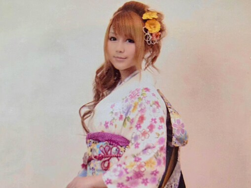 「痩せてる〜」りんごちゃん、成人式ショットに反響！ 「平成感がある」「リア・ディゾン？！」